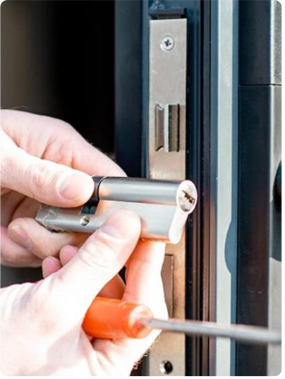 commercial locksmith